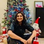 Parinity Chopra-after-wedding-frist-cristmas-holyday-